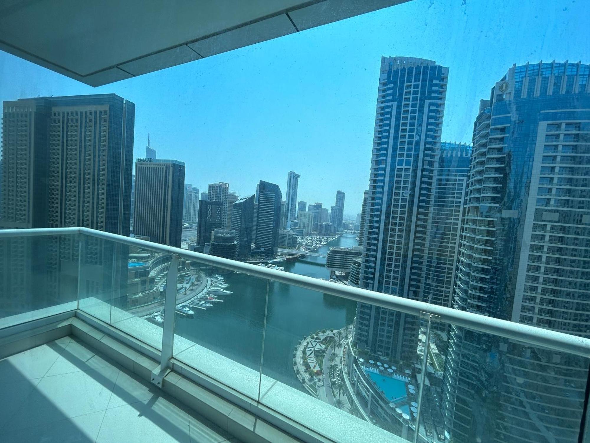 Golden Stay Vacation Homes Continental Tower Marina Dubai Exterior foto